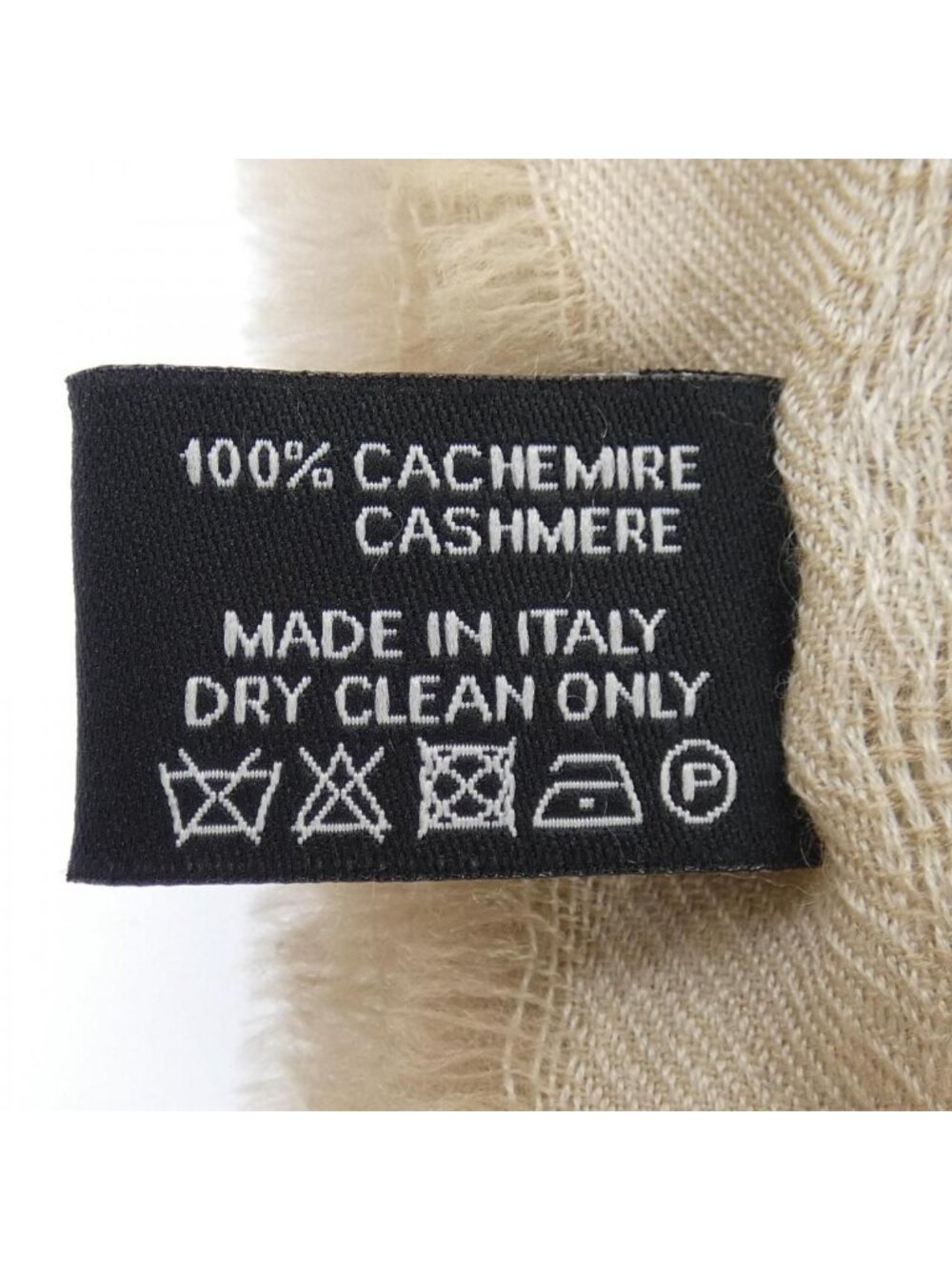 Chanel Shawl Scarf Beige - Picture 3 of 4